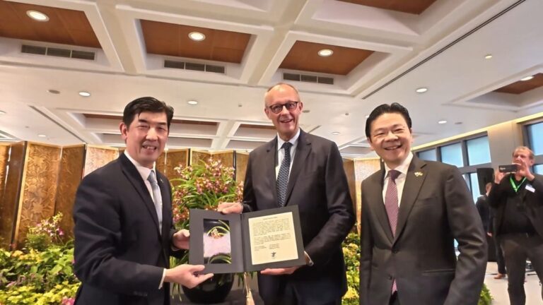 Merz wirbt in Asien für engere Partnerschaften