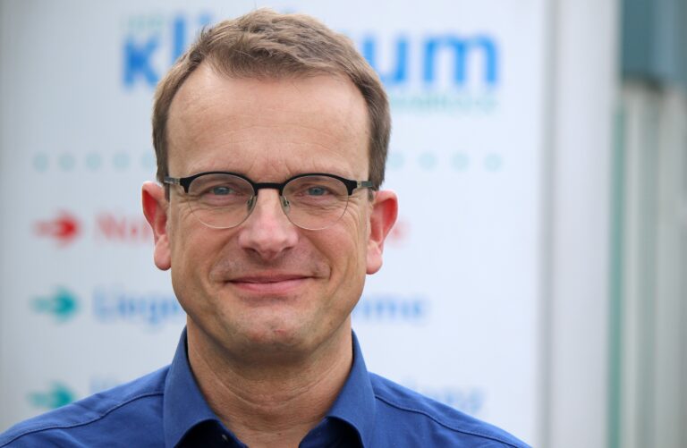 Prof. Dr. Matthias Boentert, Leiter des neuen Schlaflabors im Klinikum.