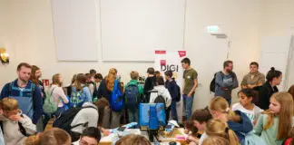 Smart Kids Tag: Schüler besuchen Ausstellung im Schloss. / Foto: Lucas Günzel, Drehteam GmbH