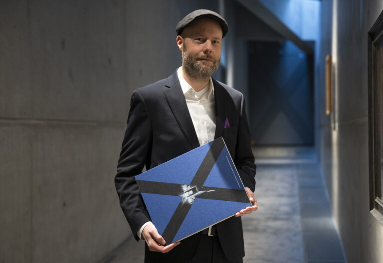 Museumsdirektor Nils-Arne Kässens / Foto: Angela von Brill in Innenstadt