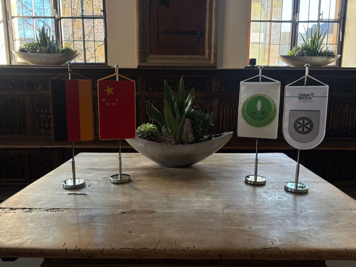 Es besteht eine Städtefreundschaft zwischen Hefei und Osnabrück.