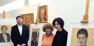 Übergabe von drei bislang unbekannten Gemälden von Felka Platek.