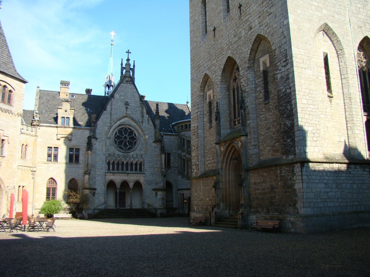 Erfolgsserie „Maxton Hall“: So sieht es am Drehort auf Schloss Marienburg bei Hannover aus