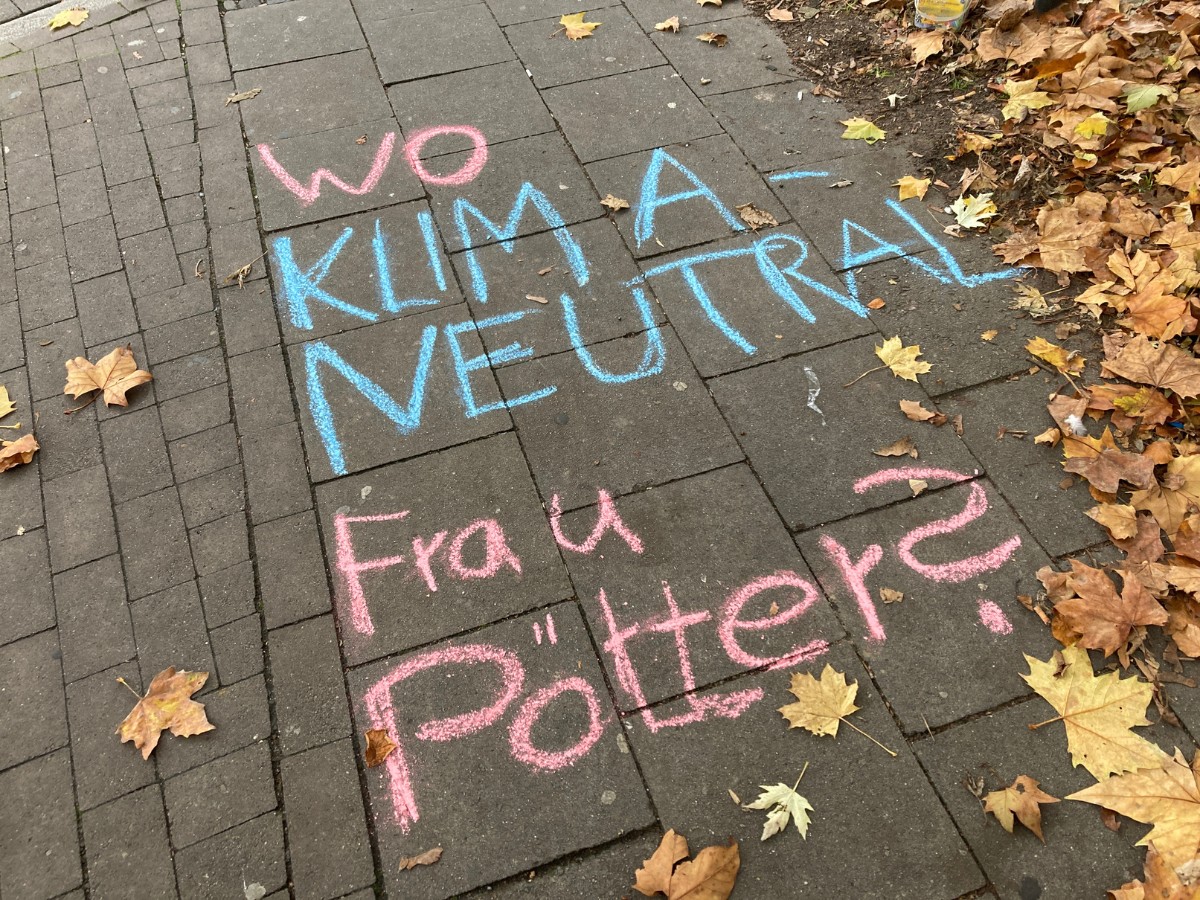 Protest der Letzten Generation am Hasetor in Osnabrück. / Foto: Dominik Lapp