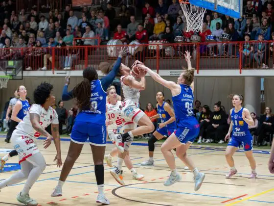 GiroLive Panthers setzen sich mit starker Schlussphase gegen Marburg durch