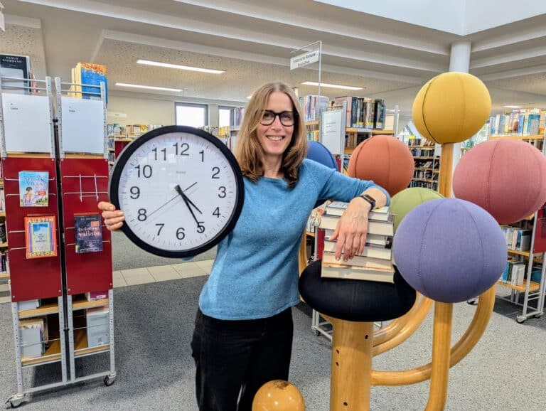 Freut sich bereits jetzt auf „Meet and Read“: Elke Honsträter, ehrenamtliche Mitarbeiterin der Stadtbibliothek Melle.