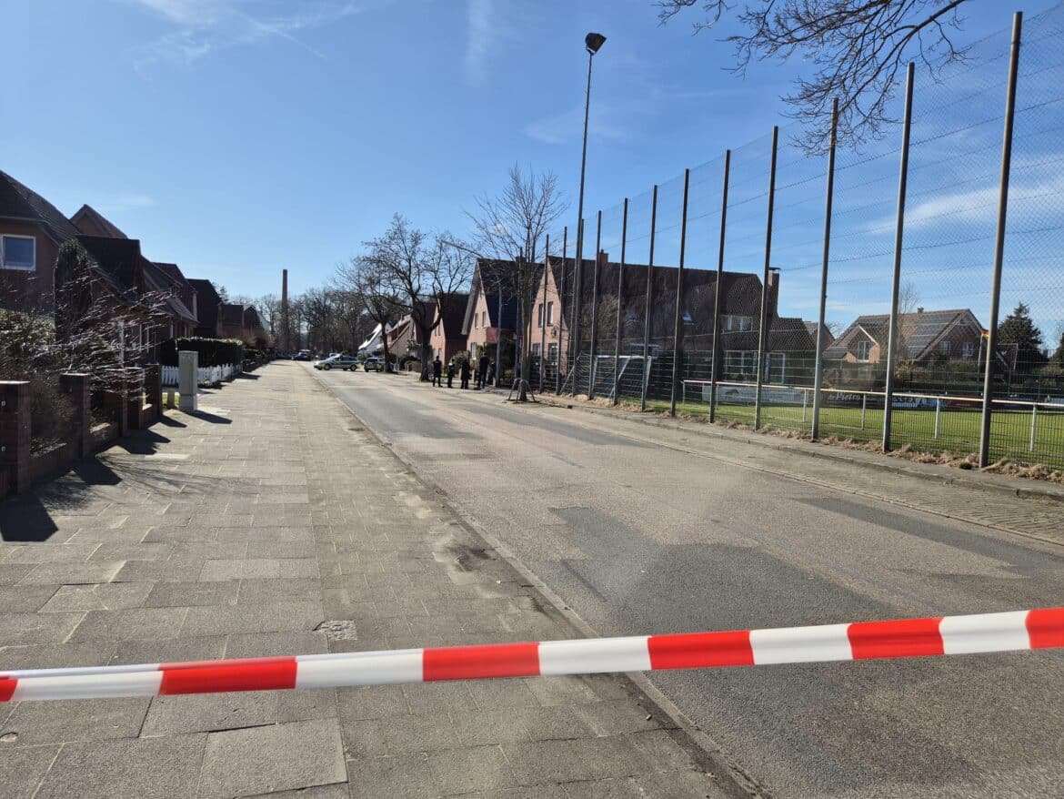 Abgesperrte Jahnstraße in Bramsche. / Foto: Heiko Westermann