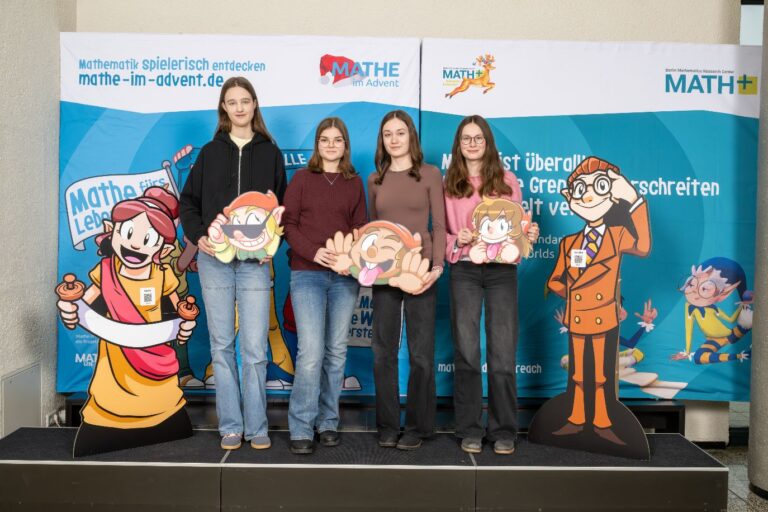 Preisträgerinnen von "Mathe im Advent"