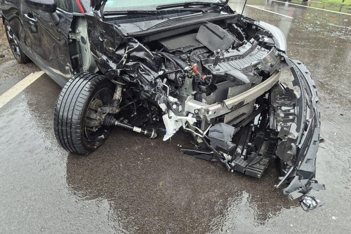 Massenkarambolage im Hagelschauer auf der Autobahn A1 bei Osnabrück fordert fünf Verletzte Massenkarambolage auf der A1. / Foto: Heiko Westermann