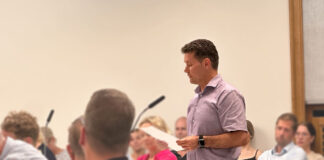 AfD-Mitglied Alexander Garder im Stadtrat. / Foto: Pohlmann