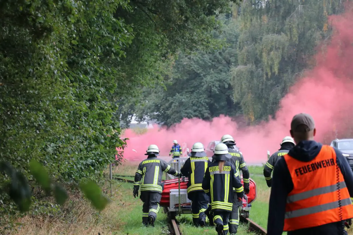 Übung an der Bahnlinie. / Foto: Kreisfeuerwehr Osnabrück
