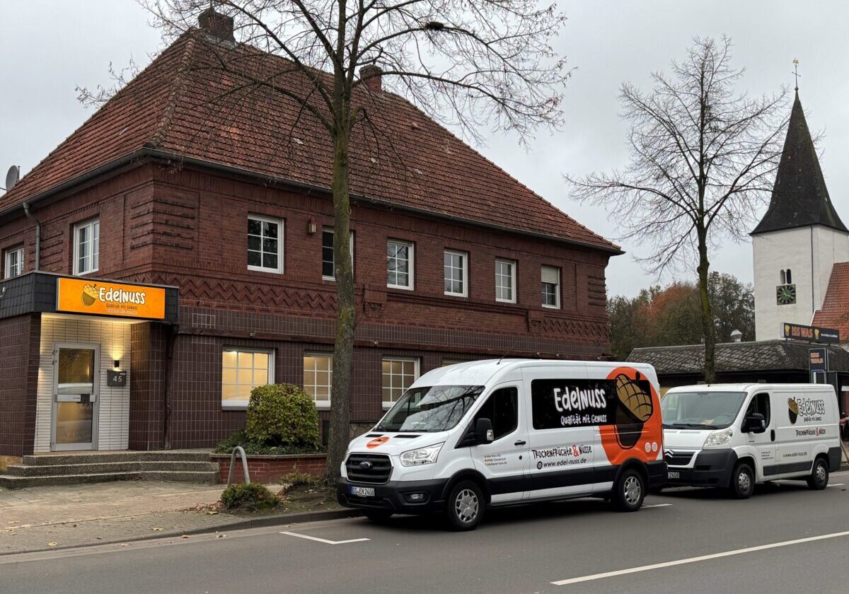 Aus dem eigenen Keller zum Erfolg: Viktor Grudovik ist mit Edel-Nuss nicht nur regional erfolgreich Edel-Nuss in Bramsche-Ueffeln