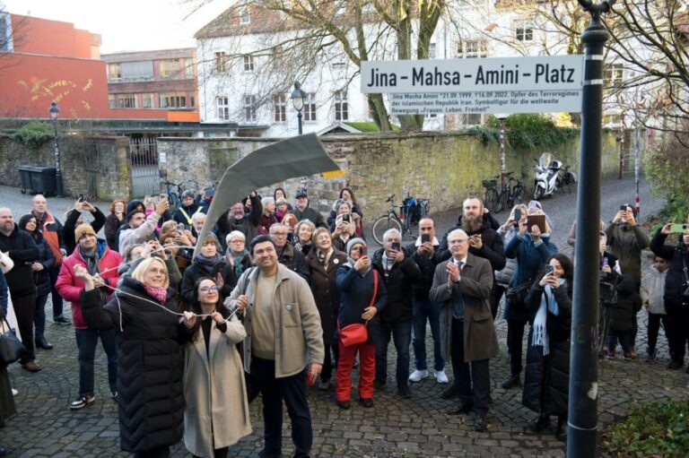 Jina-Mahsa-Amini-Platz