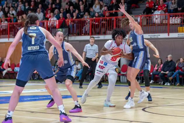 GiroLive-Panthers Osnabrück - ALBA Berlin / Foto: Alexander Reinhard