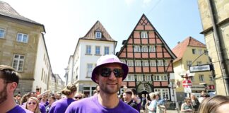 Timo Beermann bei der Feier nach dem letzten VfL-Aufstieg.