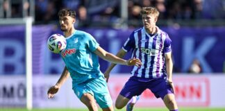 Frederik Christensen (VfL Osnabrück) im Zweikampf.