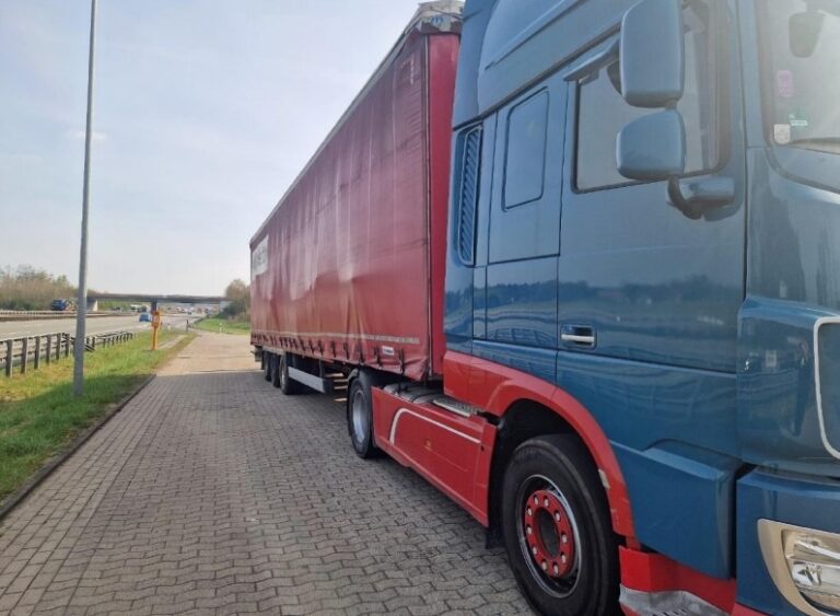Sattelzug / Foto: Autobahnpolizei Osnabrück