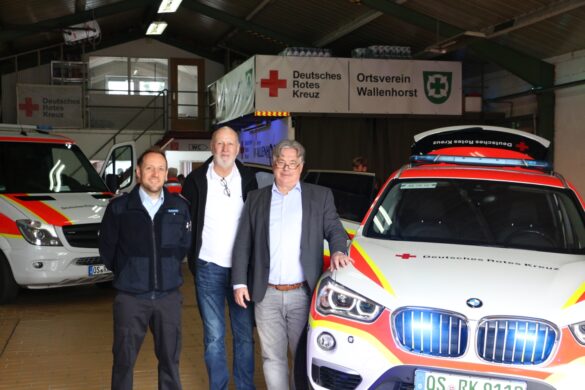 Nach Defekt: Wallenhorster DRK freut sich über neues Einsatzfahrzeug für First Responder. / Foto: Heiko Westermann Nach Defekt: Wallenhorster DRK freut sich über neues Einsatzfahrzeug für Sanitäter vor Ort
