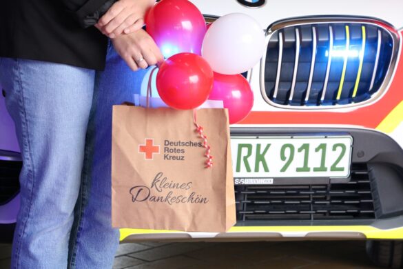 Nach Defekt: Wallenhorster DRK freut sich über neues Einsatzfahrzeug für First Responder. / Foto: Heiko Westermann Nach Defekt: Wallenhorster DRK freut sich über neues Einsatzfahrzeug für Sanitäter vor Ort