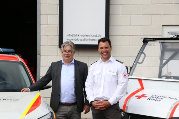 Nach Defekt: Wallenhorster DRK freut sich über neues Einsatzfahrzeug für First Responder. / Foto: Heiko Westermann Nach Defekt: Wallenhorster DRK freut sich über neues Einsatzfahrzeug für Sanitäter vor Ort