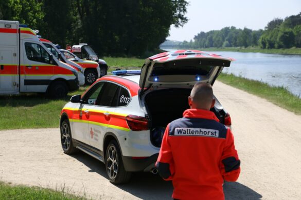 Nach Defekt: Wallenhorster DRK freut sich über neues Einsatzfahrzeug für First Responder. / Foto: Heiko Westermann Nach Defekt: Wallenhorster DRK freut sich über neues Einsatzfahrzeug für Sanitäter vor Ort