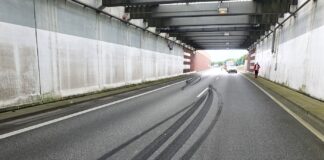 Autobahn-Tunnel A33