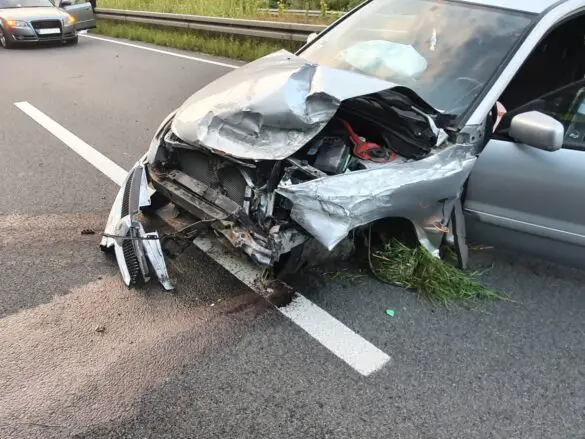 Unfall mit mehreren PKW auf A30, Vollsperrung am Morgen