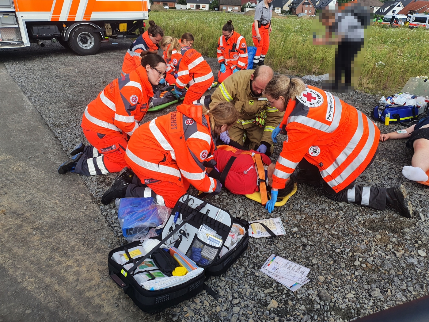 Alarm am Samstagmorgen: Übung von ehrenamtlichem Rettungsdienst und Feuerwehr in Voxtrup