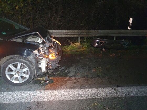 Autos kollidieren auf Autobahn 33 am Kreuz Osnabrück-Süd, Beteiligter mutmaßlich alkoholisiert