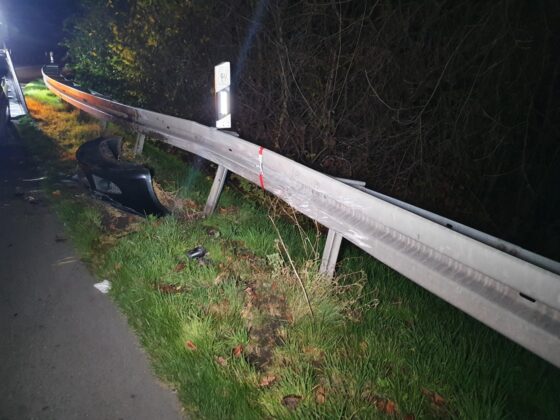 Autos kollidieren auf Autobahn 33 am Kreuz Osnabrück-Süd, Beteiligter mutmaßlich alkoholisiert