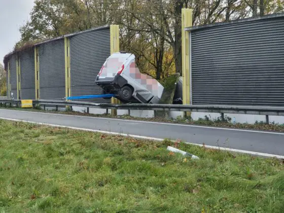 Tödlicher Unfall: Transporter-Fahrer verunglückt auf Autobahn 1 bei Osnabrück