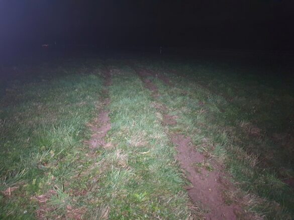 Sportwagen außer Kontrolle – PKW schleudert in Auffahrt an Bundesstraße B68 bei Bramsche. / Foto: Heiko Westermann Sportwagen außer Kontrolle - PKW schleudert in Auffahrt an B68 bei Bramsche