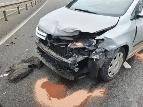 Autos kollidieren auf Bundesstraße 51 bei Georgsmarienhütte