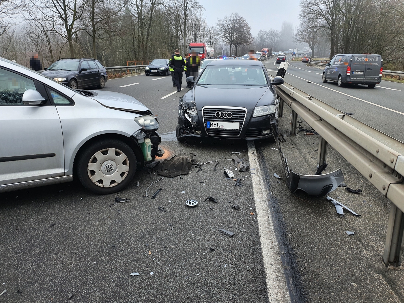 Autos kollidieren auf Bundesstraße 51 bei Georgsmarienhütte