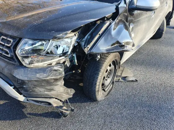 Unfall mit zwei PKW und einem LKW bei Spurwechsel auf der A30 bei Osnabrück