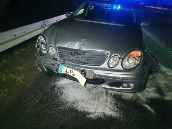 Unfall bei Überholmanöver auf Autobahn - Rettungskräfte rücken bei Ibbenbüren aus