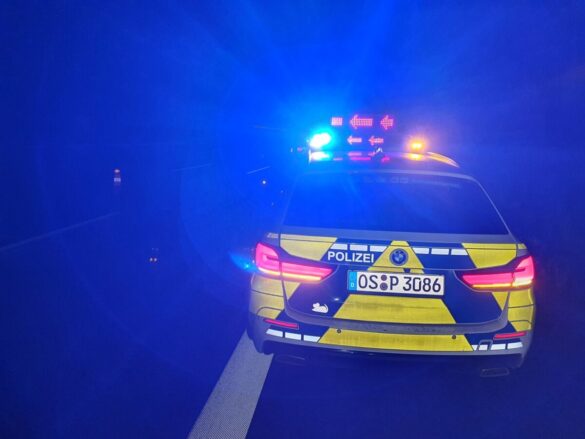 Polizeiauto bei Nacht (Symbolbild). / Foto: Heiko Westermann
