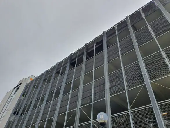 Nach Feuer in Parkhaus: So lief die Bergung der Autos mit Verbrennungs- und Elektromotoren