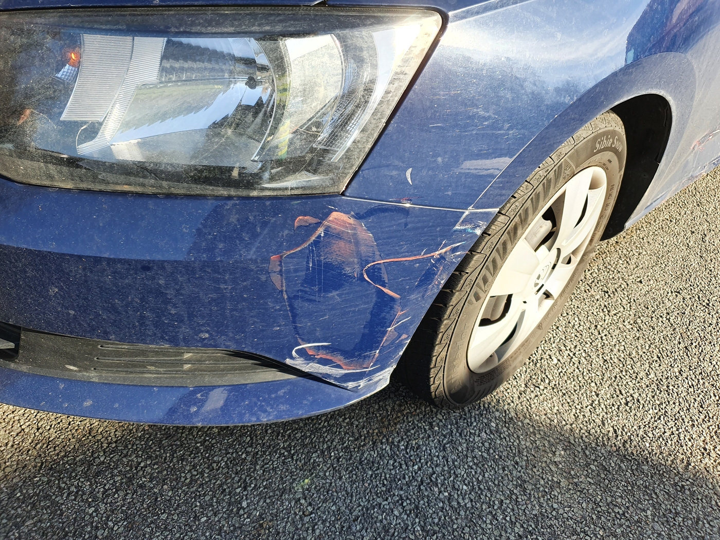 PKW und LKW kollidieren bei Spurwechsel aus Autobahnkreuz Osnabrück-Süd. / Foto: Heiko Westermann Zwei Unfälle innerhalb weniger Meter und Minuten auf A30 bei Osnabrück-Nahne