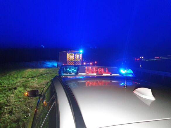 Unfall im Autobahnkreuz Osnabrück-Süd: PKW kommt von Fahrbahn ab