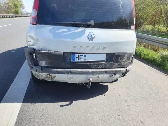 Schwerer Auffahrunfall auf Autobahn A30 endet mit mehreren Verletzten