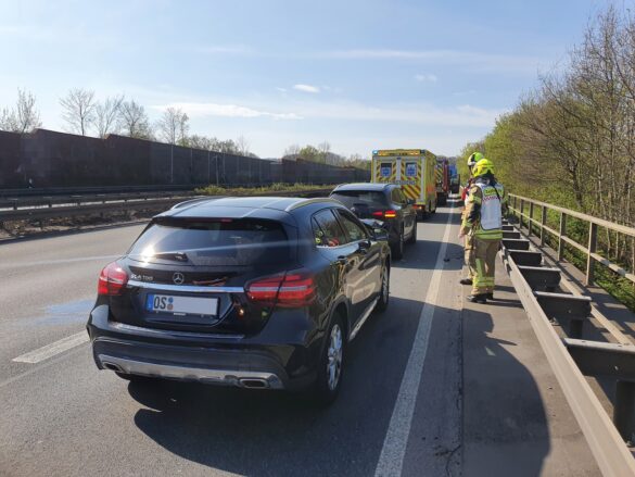 Auffahrunfall löst Feuerwehreinsatz auf der A33 bei Osnabrück aus