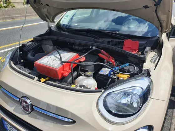 Auffahrunfall zwischen Transporter und Wohnmobil auf A30: Fahrbahn stundenlang gesperrt