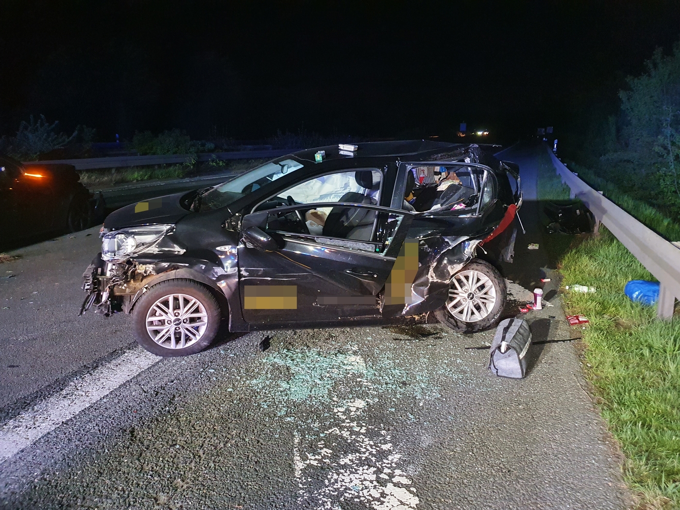 PKW kollidieren auf A30 zwischen Lotte und Ibbenbüren, Autobahn mehrere Stunden blockiert