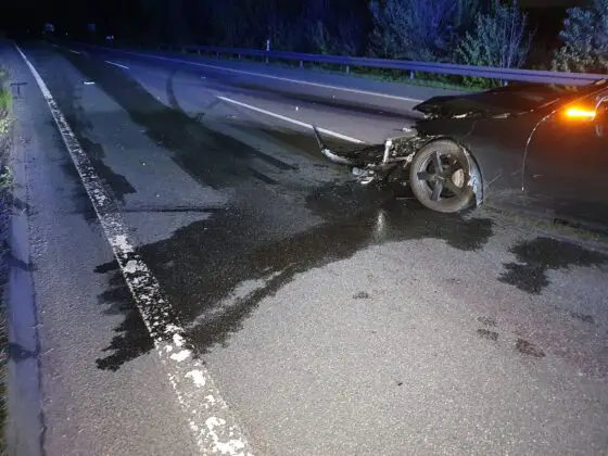 PKW kollidieren auf A30 zwischen Lotte und Ibbenbüren, Autobahn mehrere Stunden blockiert