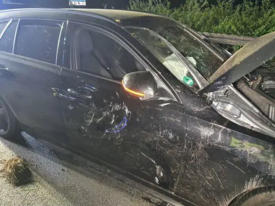 PKW kollidieren auf A30 zwischen Lotte und Ibbenbüren, Autobahn mehrere Stunden blockiert