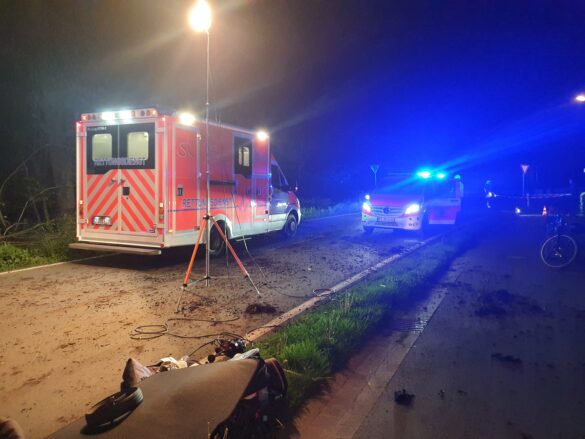 PKW überschlägt sich in Graben in Tecklenburg-Leeden