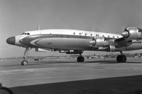 Mit Schwertransport über die A1: Die "Königin der Lüfte" wird bald am FMO umlackiert