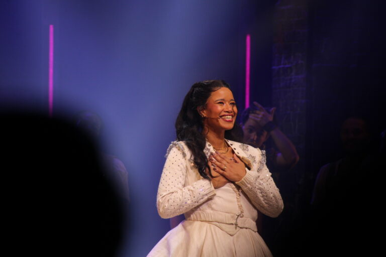 Chiara Fuhrmann im Musical "& Julia" / Foto: Dominik Lapp in Osnabrück (Gesamtstadt)