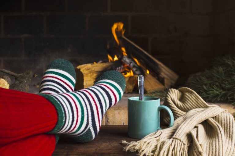 Gemütlich vor dem Kamin